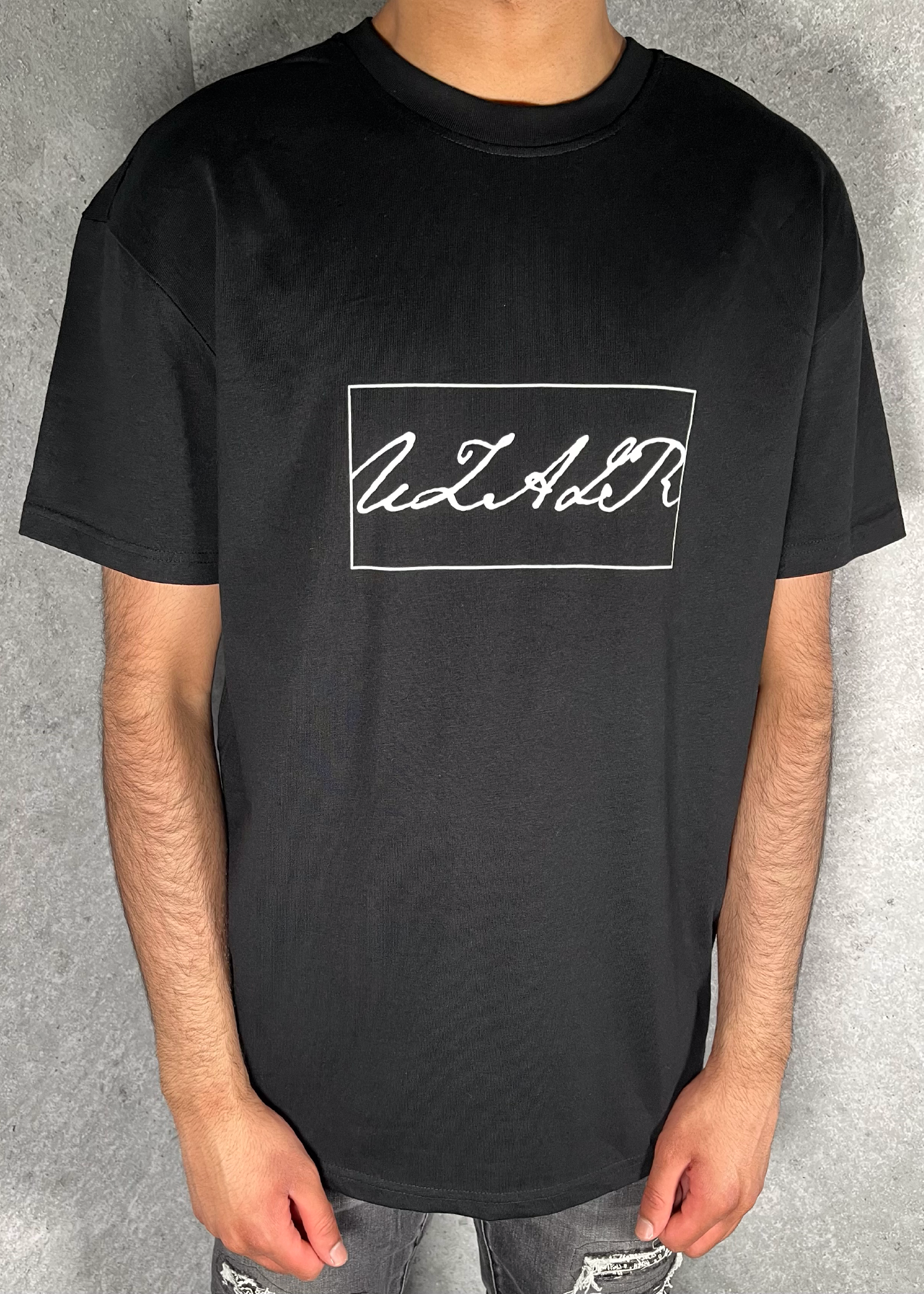 Signature Oversized T-Shirt - Black